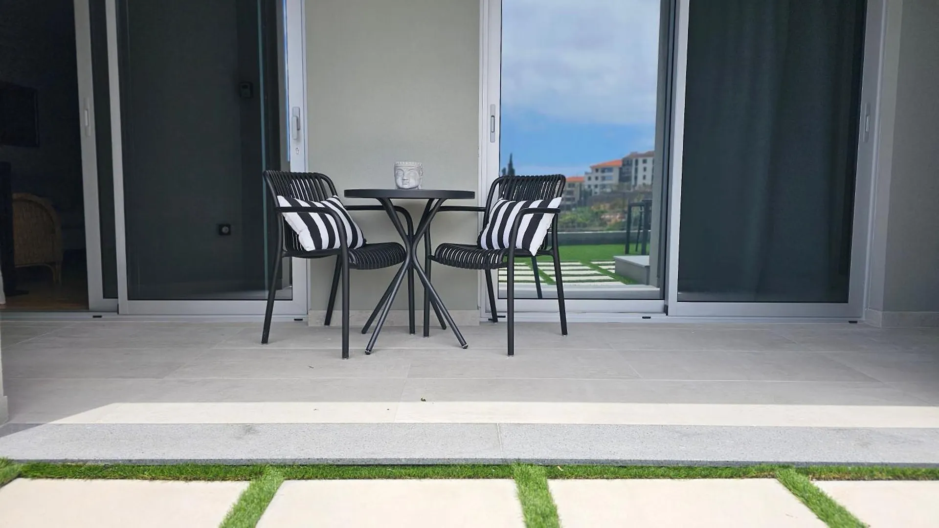 פונשל Magnolia Residence 0*,
